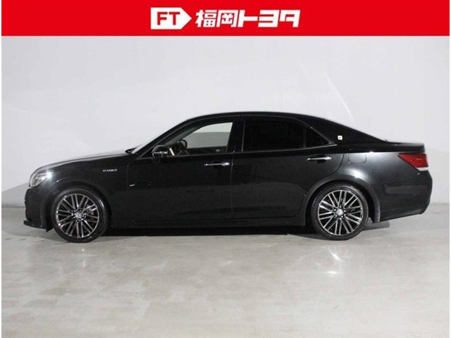 中古車 トヨタ クラウンアスリート ハイブリッド 2 5 S の中古車詳細 60 000km ブラックパール 福岡県 229万円 中古車 情報 中古車検索なら 車選びドットコム 車選び Com