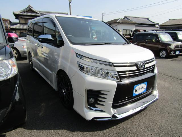 中古車 トヨタ ヴォクシー 2 0 Zs 煌 の中古車詳細 85 000km パール 香川県 185万円 中古車情報 中古車検索なら 車 選びドットコム 車選び Com