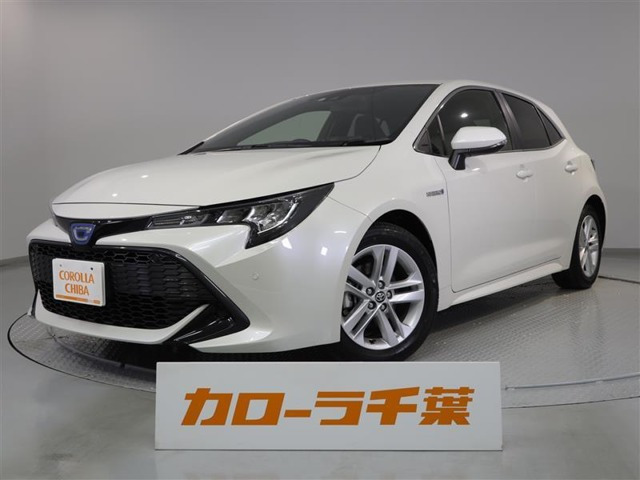 中古車 トヨタ カローラスポーツ 1 8 ハイブリッド G の中古車詳細 26 000km パールメタリック 千葉県 215万円 中古車 情報 中古車検索なら 車選びドットコム 車選び Com