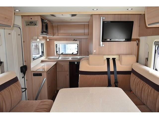 中古車 フィアット デュカト キャンピング の中古車詳細 55 760km ホワイト 兵庫県 539万円 中古車情報 中古車検索なら 車選びドットコム 車選び Com