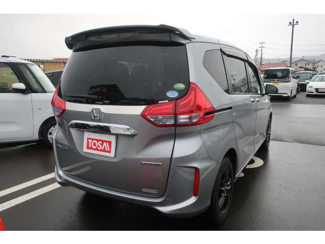 中古車 ホンダ フリード 1 5 ハイブリッド G ホンダセンシング 4wd の中古車詳細 73 000km シルバー 岩手県 159 9万円 中古車情報 中古車検索なら 車選びドットコム 車選び Com