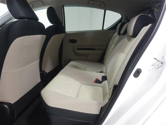 中古車 トヨタ アクア 1 5 S の中古車詳細 78 000km ホワイト 広島県 79 2万円 中古車情報 中古車検索なら 車選びドットコム 車選び Com