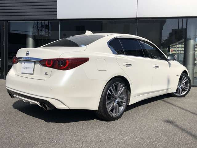 中古車 日産 スカイライン 3 5 ハイブリッド Gt タイプsp 4wd の中古車詳細 5 000km ホワイト 新潟県 458万円 中古車情報 中古車検索なら 車選びドットコム 車選び Com