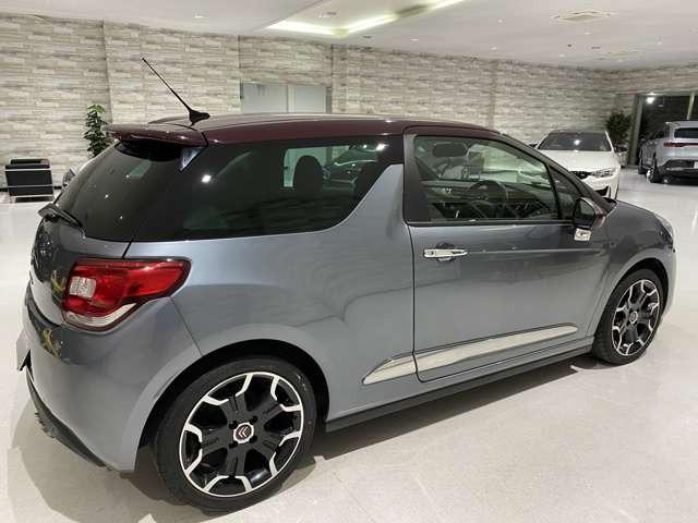 中古車 シトロエン Ds3 スポーツシック 1オーナー禁煙 6mt 純正17aw 検2年 の中古車詳細 50 000km グリーシャーク 埼玉県 87万円 中古車情報 中古車検索なら 車選びドットコム 車選び Com
