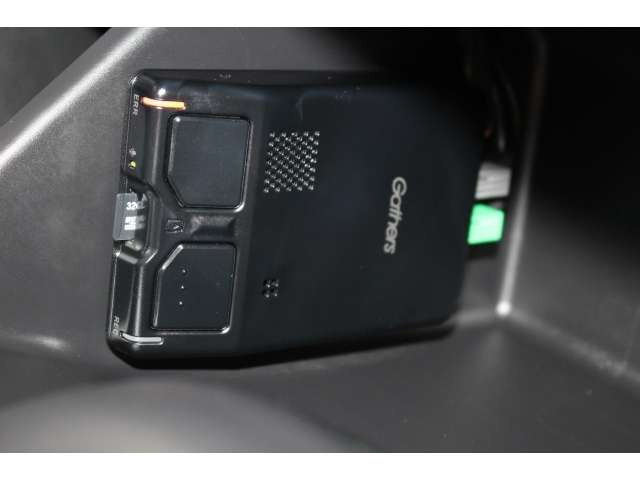 中古車 ホンダ フィット 1 5 E Hev ホーム の中古車詳細 18 000km ライトブルー 山口県 1 2万円 中古車 情報 中古車検索なら 車選びドットコム 車選び Com