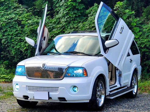 中古車 リンカーン ナビゲーター 4wd カスタム の中古車詳細 135 000km ホワイト 岩手県 119万円 中古車情報 中古車 検索なら 車選びドットコム 車選び Com