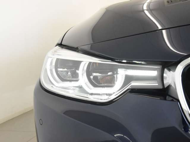 中古車 Bmw 340i 40th アニバーサリーエディション の中古車詳細 19 000km ブルーメタリック 鳥取県 428万円 中古車情報 中古車検索なら 車選びドットコム 車選び Com