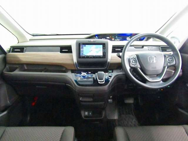 中古車 ホンダ フリード 1 5 ハイブリッド G ホンダセンシング の中古車詳細 10 000km ブルーパール 愛媛県 239 7万円 中古車情報 中古車検索なら 車選びドットコム 車選び Com