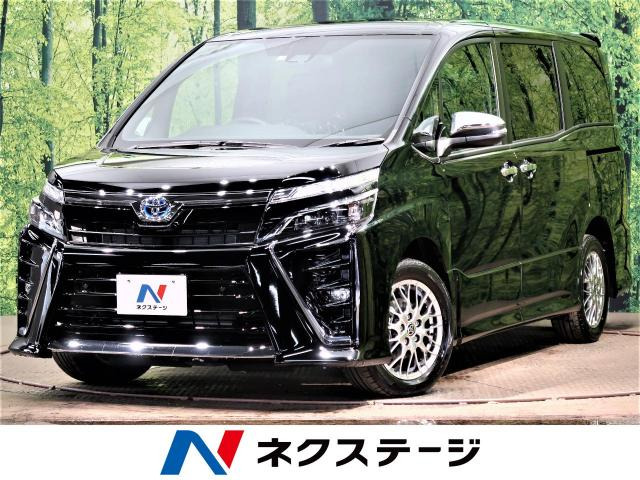 中古車 トヨタ ヴォクシー 1 8 ハイブリッド Zs 煌iii の中古車詳細 登録済未使用車 8km走行 ブラック 福岡県 298 9万円 中古車情報 中古車検索なら 車選びドットコム 車選び Com