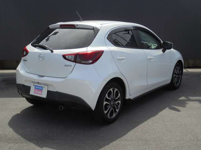 中古車 マツダ デミオ 1 5 Xd ツーリング の中古車詳細 80 000km パールホワイト 長野県 79万円 中古車情報 中古車検索なら 車選びドットコム 車選び Com