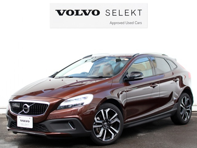 中古車 ボルボ V40クロスカントリー T5 Awd サマム 4wd の中古車詳細 19 000km ブラウンメタリック 東京都 276万円 中古車情報 中古車検索なら 車選びドットコム 車選び Com