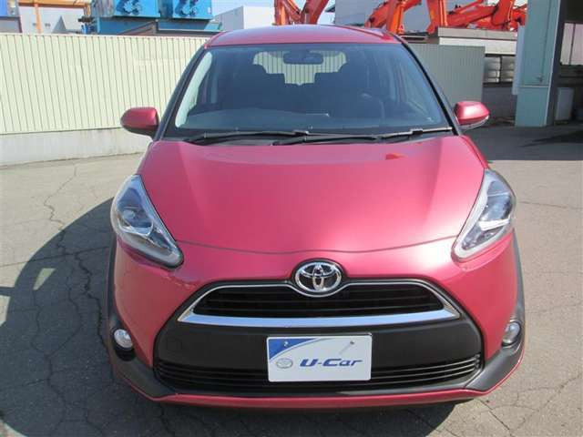 中古車 トヨタ シエンタ 1 5 G 4wd の中古車詳細 30 000km レッド 北海道 164 8万円 中古車情報 中古車検索なら 車選びドットコム 車選び Com