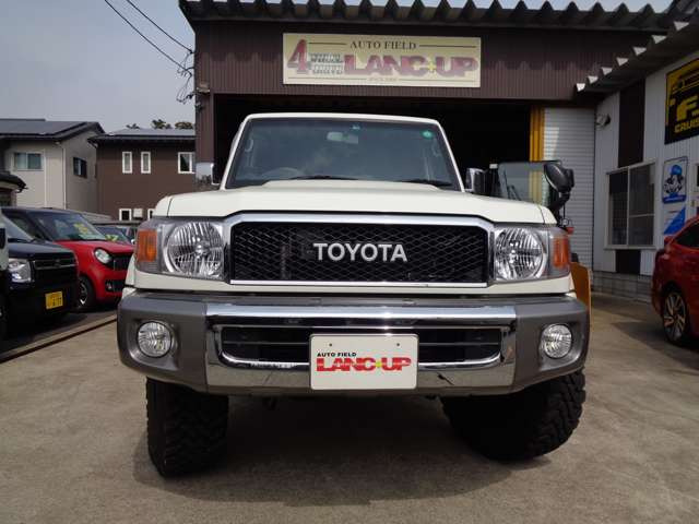 中古車 トヨタ ランドクルーザー70 4 0 4wd の中古車詳細 8 000km ホワイトホワイト 福井県 価格応談 中古車情報 中古 車検索なら 車選びドットコム 車選び Com