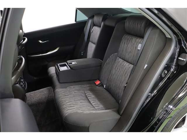 中古車 トヨタ クラウンアスリート 3 5 の中古車詳細 129 000km ブラック 京都府 69 3万円 中古車情報 中古車検索なら 車選びドットコム 車選び Com