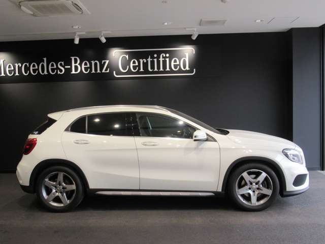 中古車 メルセデス ベンツ Gla250 4マチック スポーツ 4wd の中古車詳細 35 000km ホワイト 新潟県 298万円 中古車情報 中古車検索なら 車選びドットコム 車選び Com