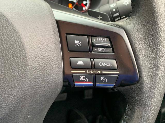 中古車 スバル レガシィツーリングワゴン 2 5 I アイサイト 4wd の中古車詳細 10 000km レッドメタリック 東京都 134 2万円 中古車情報 中古車検索なら 車選びドットコム 車選び Com