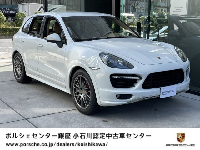 中古車 ポルシェ カイエン Gts ティプトロニックs 4wd の中古車詳細 21 000km ホワイト 東京都 648万円 中古車情報 中古車検索なら 車選びドットコム 車選び Com