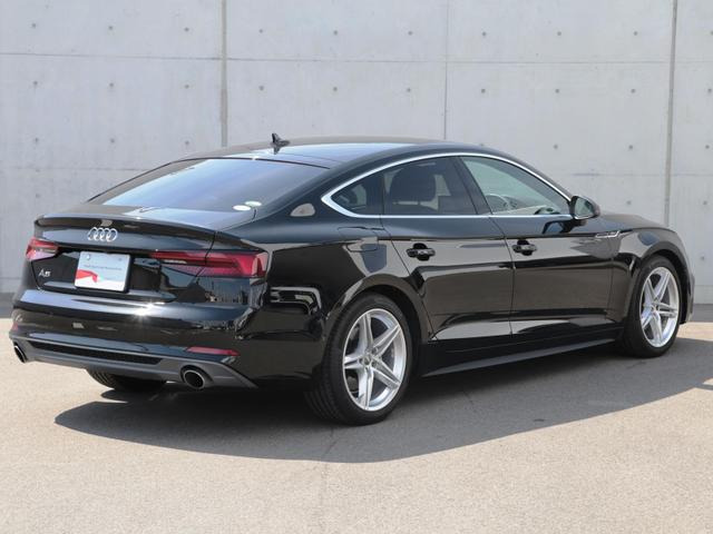 中古車 アウディ A5スポーツバック 2 0 Tfsi スポーツ Sラインパッケージ の中古車詳細 8 000km ブラック 大阪府 460万円 中古車情報 中古車検索なら 車選びドットコム 車選び Com