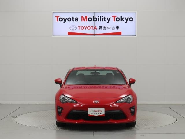 中古車 トヨタ 86 2 0 Gt リミテッド の中古車詳細 38 000km レッド 東京都 198万円 中古車情報 中古車検索なら 車 選びドットコム 車選び Com