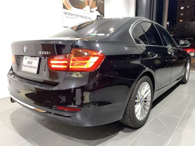 中古車 Bmw 3i ラグジュアリー の中古車詳細 51 000km ブラックメタリック 福岡県 169 8万円 中古車情報 中古車検索なら 車選びドットコム 車選び Com
