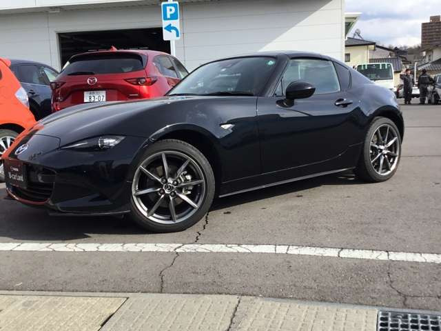 中古車 マツダ ロードスターrf 2 0 Vs の中古車詳細 4 000km ブラック 長野県 319 8万円 中古車情報 中古車 検索なら 車選びドットコム 車選び Com
