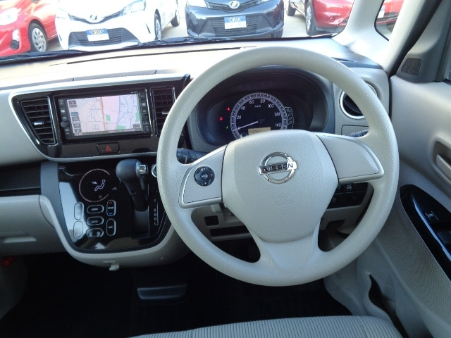 中古車 日産 デイズルークス の中古車詳細 30 000km クロ 福岡県 7万円 中古車情報 中古車検索なら 車選びドットコム 車 選び Com