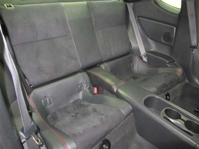 中古車 トヨタ 86 2 0 Gt リミテッド の中古車詳細 40 000km レッド 和歌山県 275万円 中古車情報 中古車検索なら 車選びドットコム 車選び Com