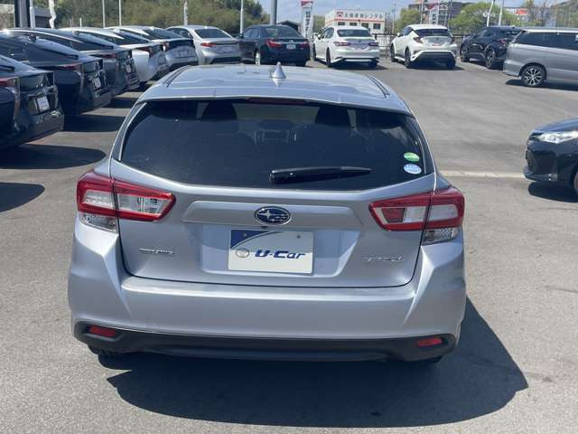中古車 スバル インプレッサスポーツ 1 6 I L アイサイト 4wd の中古車詳細 26 000km シルバーメタリック 岐阜県 145万円 中古車情報 中古車検索なら 車選びドットコム 車選び Com