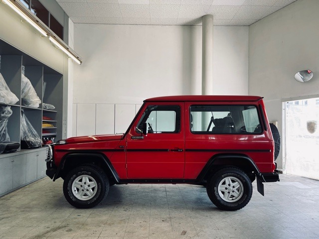 中古車 メルセデス ベンツ ゲレンデヴァーゲン 230ge 4wd の中古車詳細 119 000km レッド 福井県 525万円 中古車 情報 中古車検索なら 車選びドットコム 車選び Com