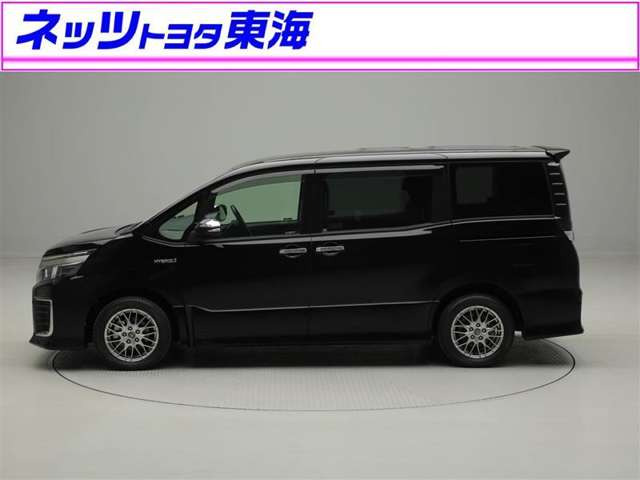 中古車 トヨタ ヴォクシー 1 8 ハイブリッド Zs 煌ii の中古車詳細 30 000km ブラック 愛知県 230万円 中古車 情報 中古車検索なら 車選びドットコム 車選び Com