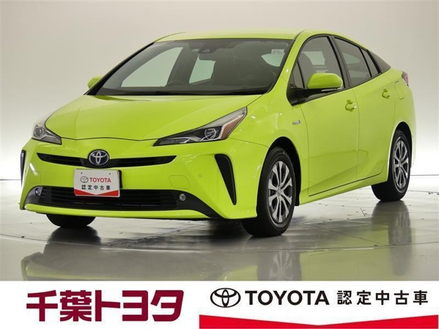 中古車 トヨタ プリウス 1 8 A プレミアム の中古車詳細 8 000km イエローグリーン 千葉県 232万円 中古車情報 中古車 検索なら 車選びドットコム 車選び Com