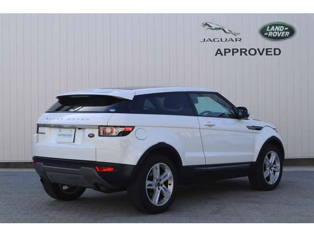 中古車 ランドローバー レンジローバーイヴォーククーペ ピュア 4wd の中古車詳細 53 000km ホワイト 兵庫県 246 8万円 中古車情報 中古車検索なら 車選びドットコム 車選び Com