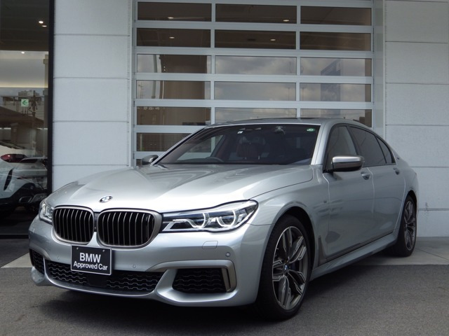 中古車 Bmw M760li Xドライブ 4wd の中古車詳細 13 000km シルバーメタリック 愛知県 869万円 中古車情報 中古車検索なら 車選びドットコム 車選び Com