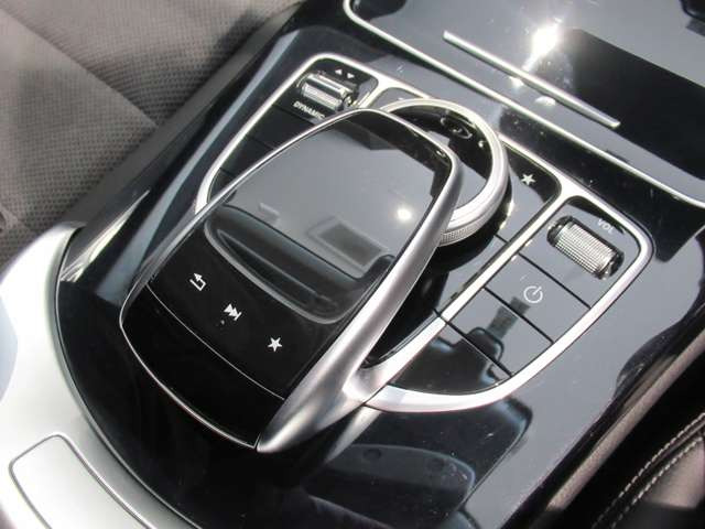 中古車 メルセデス ベンツ C180 アバンギャルド の中古車詳細 34 000km ホワイト 新潟県 275万円 中古車情報 中古車 検索なら 車選びドットコム 車選び Com