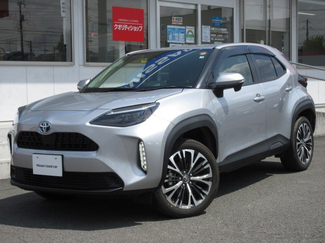 中古車 トヨタ ヤリスクロス 1 5 ハイブリッド Z の中古車詳細 6 000km シルバー 東京都 249 8万円 中古車情報 中古車 検索なら 車選びドットコム 車選び Com