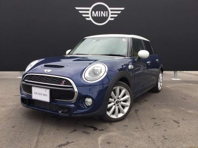 中古車 Bmw ミニ クーパー S の中古車詳細 17 000km ブルー 福島県 264万円 中古車情報 中古車検索なら 車 選びドットコム 車選び Com