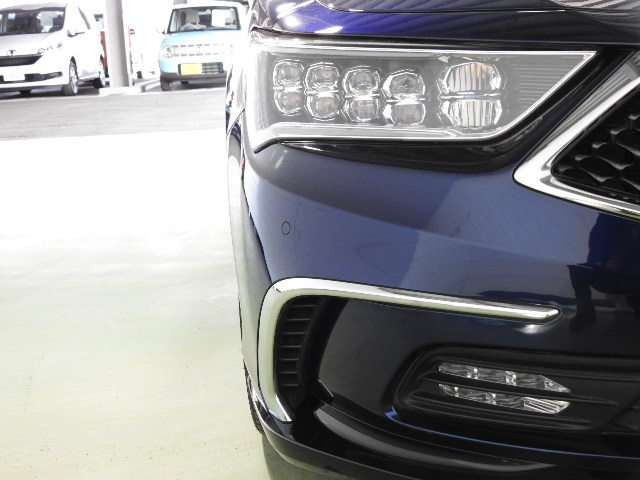 中古車 ホンダ レジェンド 3 5 ハイブリッド Ex 4wd の中古車詳細 15 000km ブルーパール 北海道 478 8万円 中古車情報 中古車検索なら 車選びドットコム 車選び Com