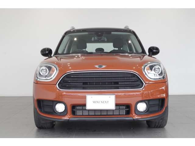 中古車 Bmw ミニクロスオーバー クーパー D の中古車詳細 22 000km ブラウン 千葉県 316万円 中古車情報 中古車 検索なら 車選びドットコム 車選び Com