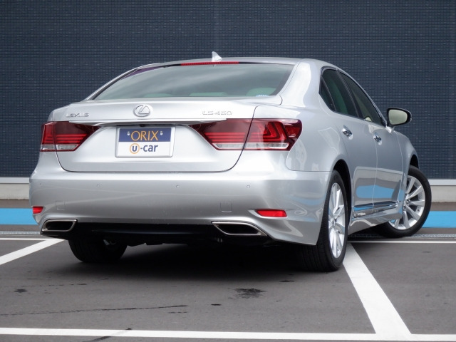 中古車 レクサス Ls460 の中古車詳細 7 000km シルバー 兵庫県 3 8万円 中古車情報 中古車検索なら 車 選びドットコム 車選び Com