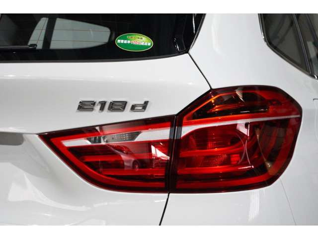 中古車 Bmw 218dグランツアラー ラグジュアリー の中古車詳細 35 000km ホワイト 東京都 228万円 中古車情報 中古車検索なら 車選びドットコム 車選び Com