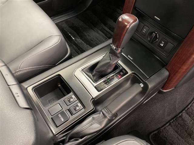 中古車 トヨタ ランドクルーザープラド 2.8 TZ-G ディーゼル 4WD の 