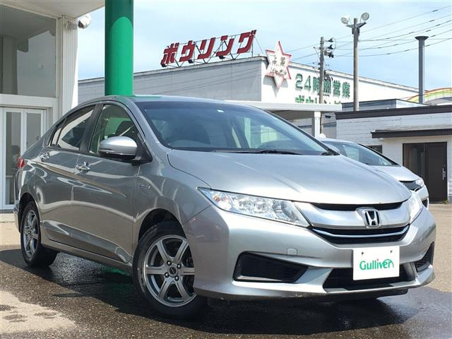 中古車 ホンダ グレイス 1 5 ハイブリッド Lx ワンオーナー 修復歴無し の中古車詳細 141 000km ティンテッドシルバーm 新潟県 49 8万円 中古車情報 中古車検索なら 車選びドットコム 車選び Com