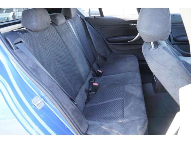 中古車 Bmw 116i Mスポーツ の中古車詳細 26 000km ブルー 東京都 158万円 中古車情報 中古車検索なら 車 選びドットコム 車選び Com