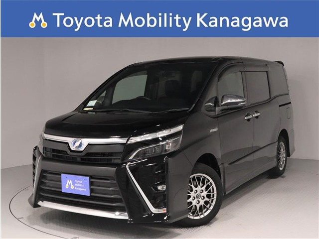 中古車 トヨタ ヴォクシー 1 8 ハイブリッド Zs 煌 の中古車詳細 13 000km ブラック 神奈川県 278万円 中古車情報 中古車検索なら 車選びドットコム 車選び Com