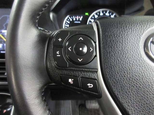 中古車 トヨタ ノア 2 0 Si 4wd の中古車詳細 49 000km ブラック 岩手県 244 8万円 中古車情報 中古車検索なら 車選びドットコム 車選び Com