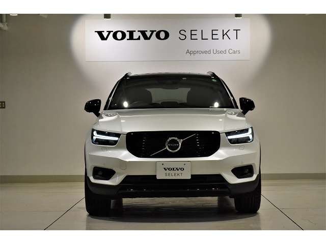 中古車 ボルボ Xc40 T5 Awd Rデザイン 4wd の中古車詳細 13 000km ホワイトパール 千葉県 450万円 中古車 情報 中古車検索なら 車選びドットコム 車選び Com