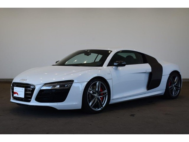 中古車 アウディ R8 5 2 4wd の中古車詳細 35 000km ホワイト 宮城県 998万円 中古車情報 中古車検索なら 車 選びドットコム 車選び Com