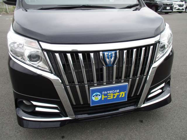 中古車 トヨタ エスクァイアハイブリッド 1 8 Gi タイヤ4本新品 純正ナビrカメラetc の中古車詳細 23 000km スパークリングブラックパール 群馬県 248万円 中古車情報 中古車検索なら 車選びドットコム 車選び Com