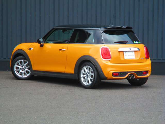 中古車 Bmw ミニ クーパー S の中古車詳細 29 000km イエローブラック 群馬県 178万円 中古車情報 中古車検索なら 車 選びドットコム 車選び Com
