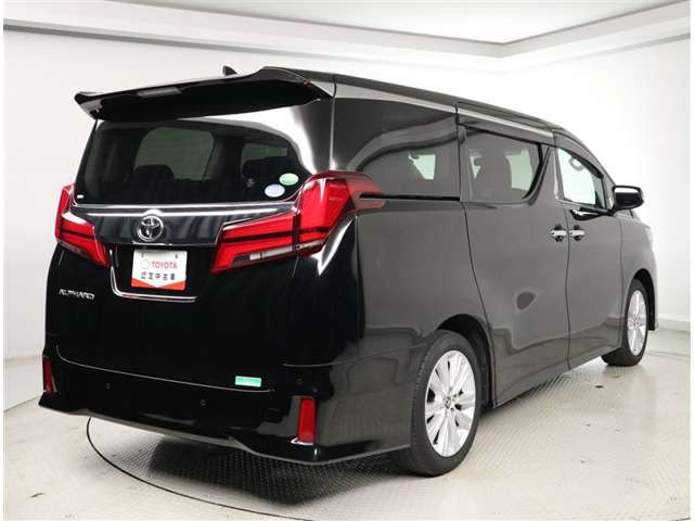 中古車 トヨタ アルファード 2 5 S の中古車詳細 18 000km ブラック 埼玉県 348万円 中古車情報 中古車検索なら 車 選びドットコム 車選び Com